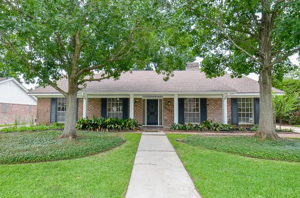 10623 Longmont Drive, Houston, TX 77042