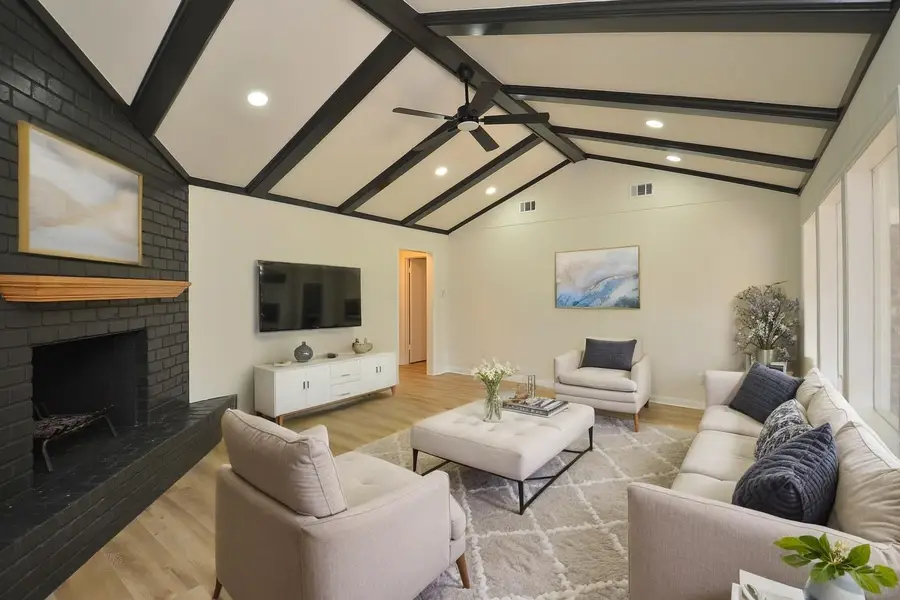 10623 Longmont Drive, Houston, TX 77042 - Image #3