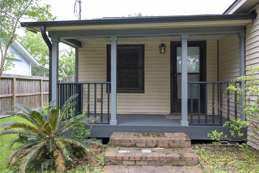 138 Willow Street, Humble, TX 77338 - #2