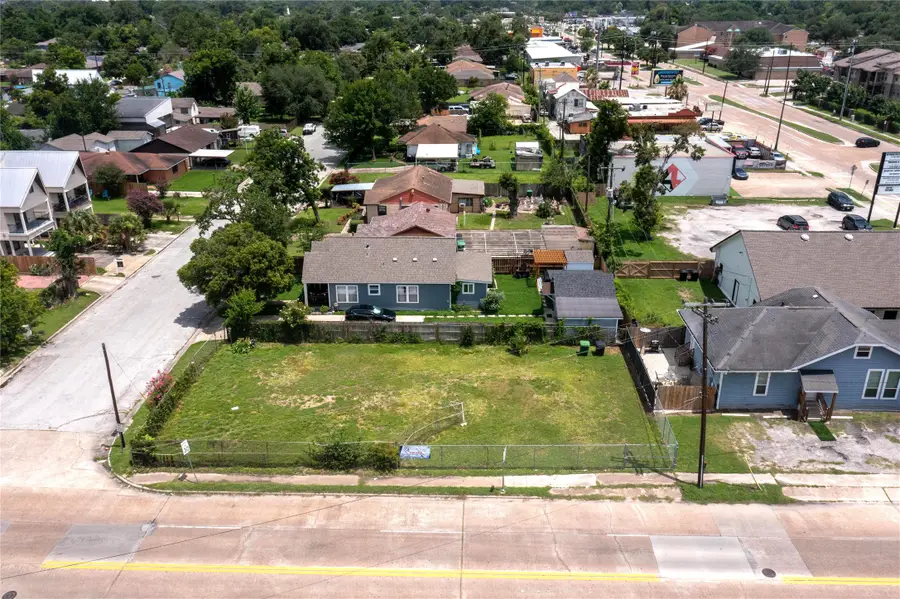 4202 Billingsley Street, Houston, TX 77009 - Image #2