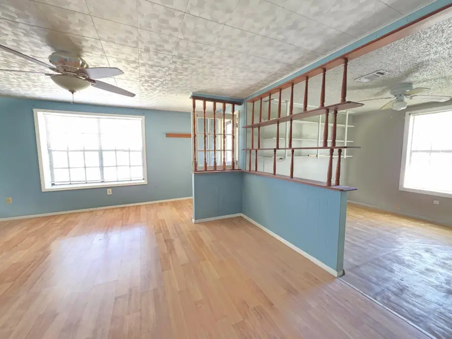 235 2nd Street, Van Vleck, TX 77482 - Image #3