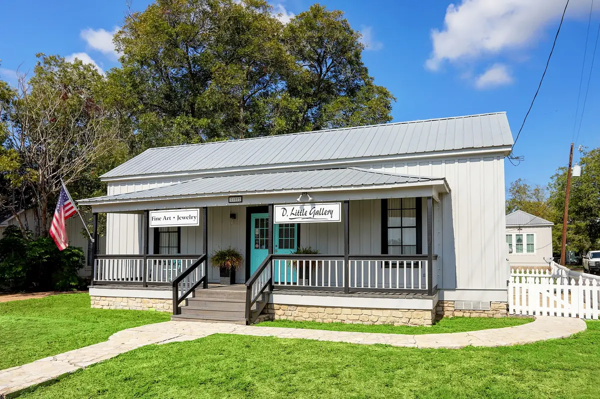 108 N Washington Street, Round Top, TX 78954 - #1