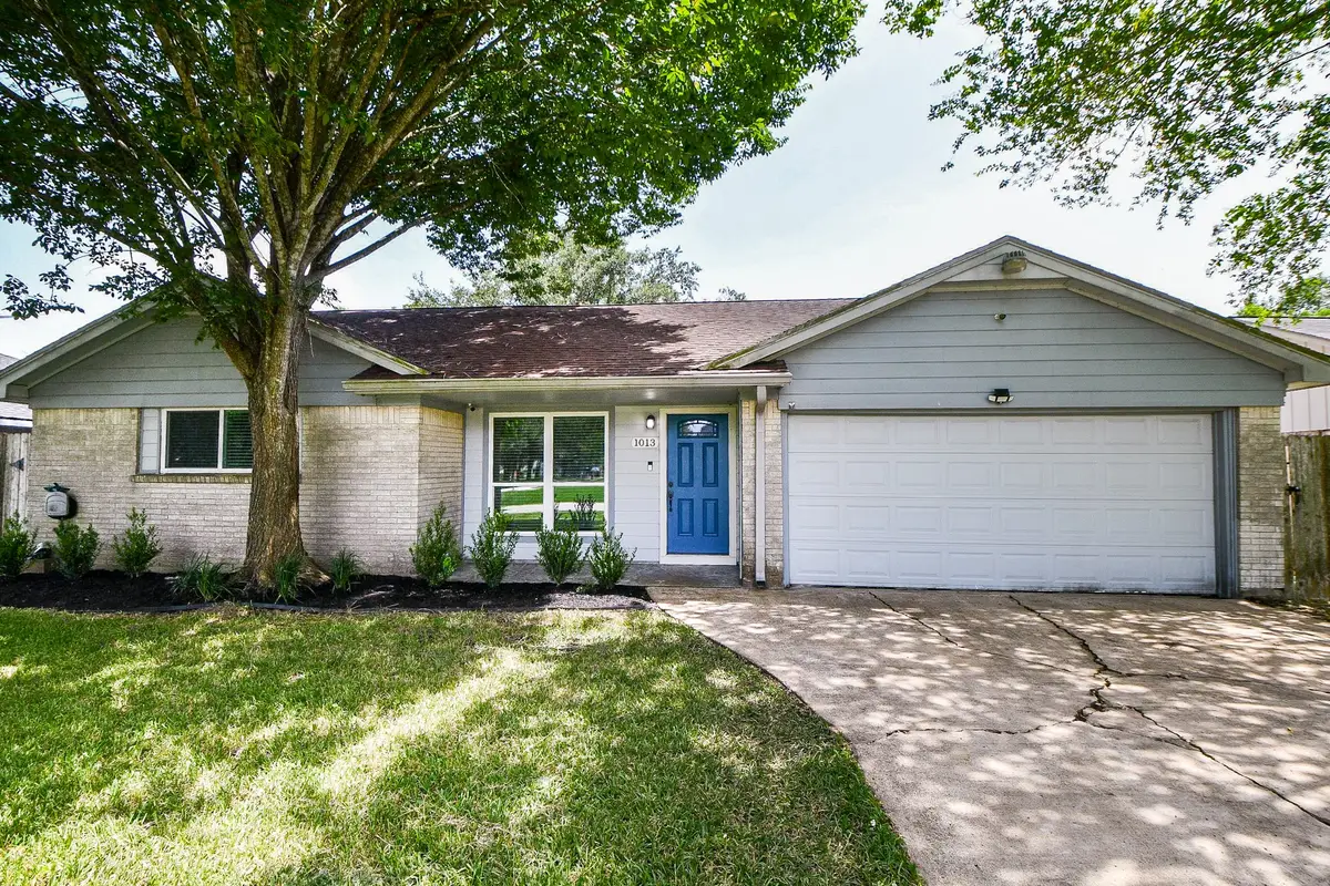 1013 W Sidnor Street, Alvin, TX 77511 - #1