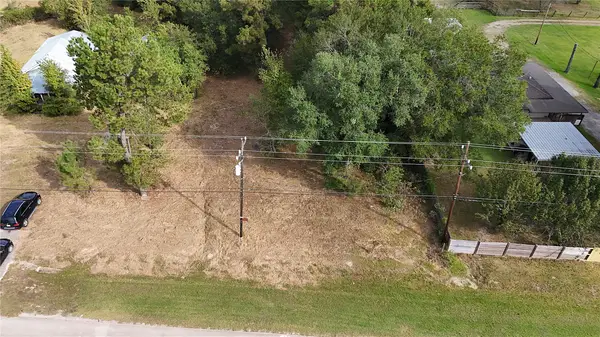 00 Hwy 105, Beaumont, TX 77713