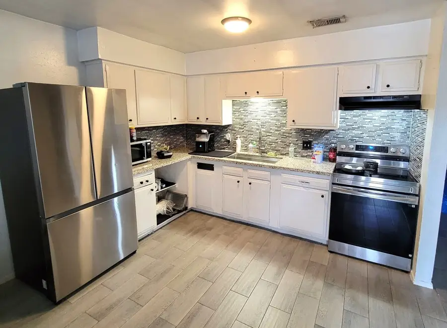 6851 Chasewood Drive, Missouri City, TX 77489 - #3