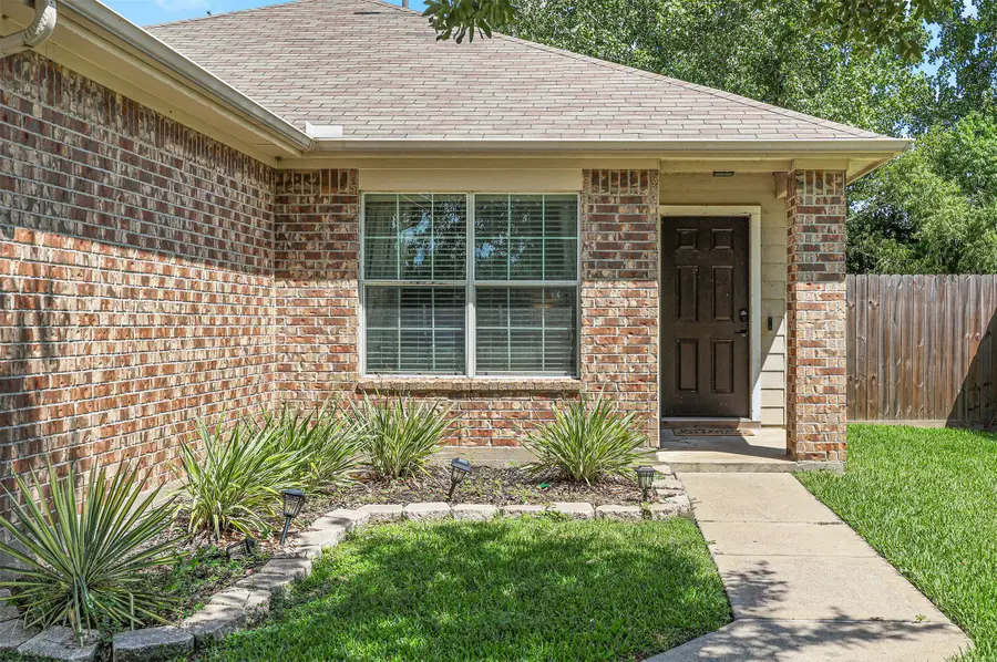 9210 Creekside Drive, Hitchcock, TX 77563 - #3