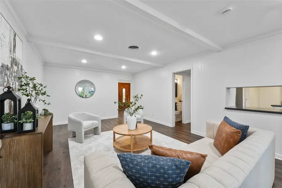 5830 Yarwell Drive, Houston, TX 77096 - Image #2