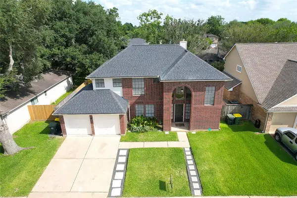 2919 Norwich Street, Pearland, TX 77584