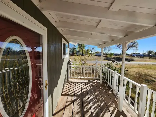 108 E 9th Street, Channing, TX 79022