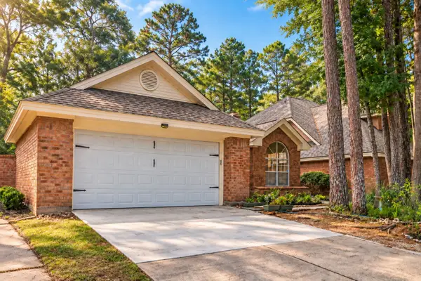 26 Cedar Chase Place, The Woodlands, TX 77381