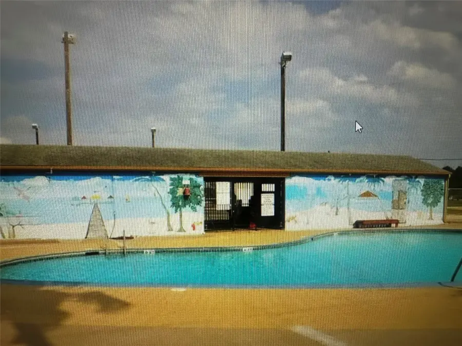 65 Arrowhead Drive, Palacios, TX 77465 - Image #2