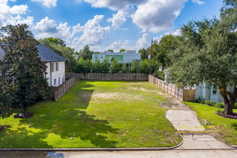 4625 Willow Street, Bellaire, TX 77401 - Image #2