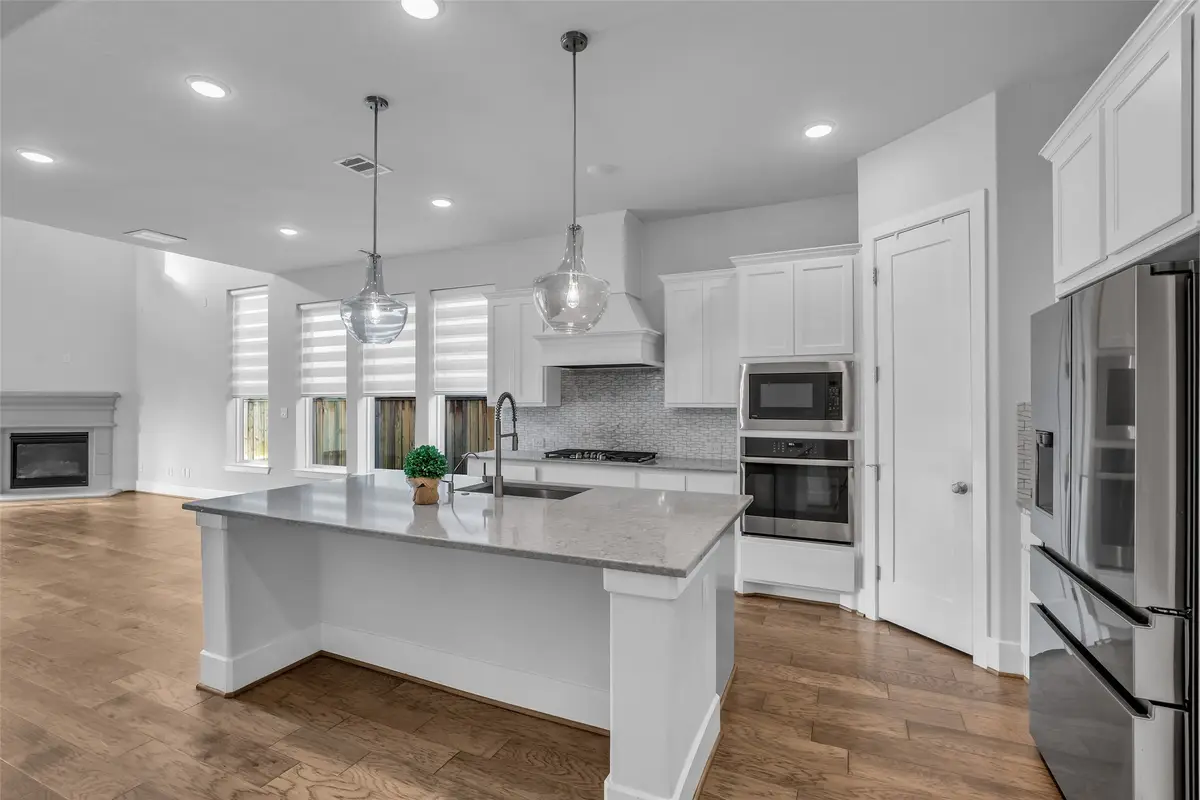 16 Clearview Terrace Place, Tomball, TX 77375 - #1