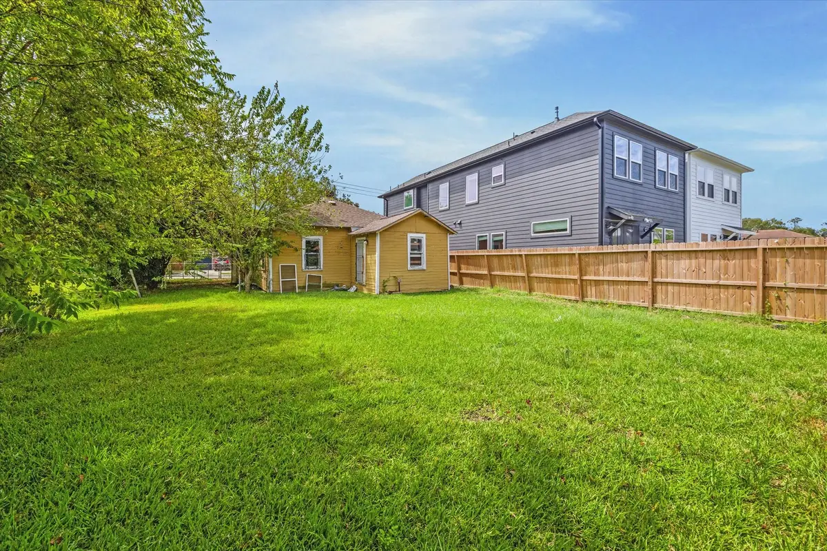 4427 Providence, Houston, TX 77020 - Image #1