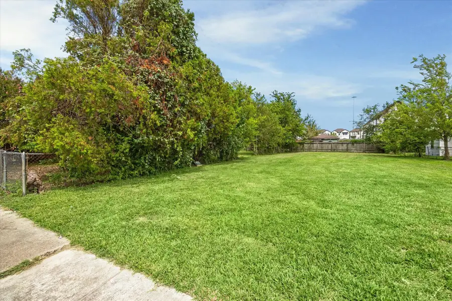 4427 Providence, Houston, TX 77020 - Image #2