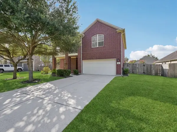 811 Arlington Pointe Drive, League City, TX 77573