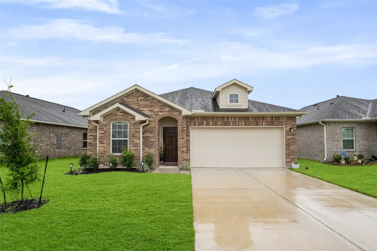 8223 Rose Quartz Dr, Texas City, TX 77591 - #1