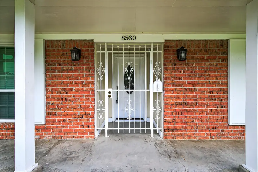 8530 Roos Road, Houston, TX 77036 - #2