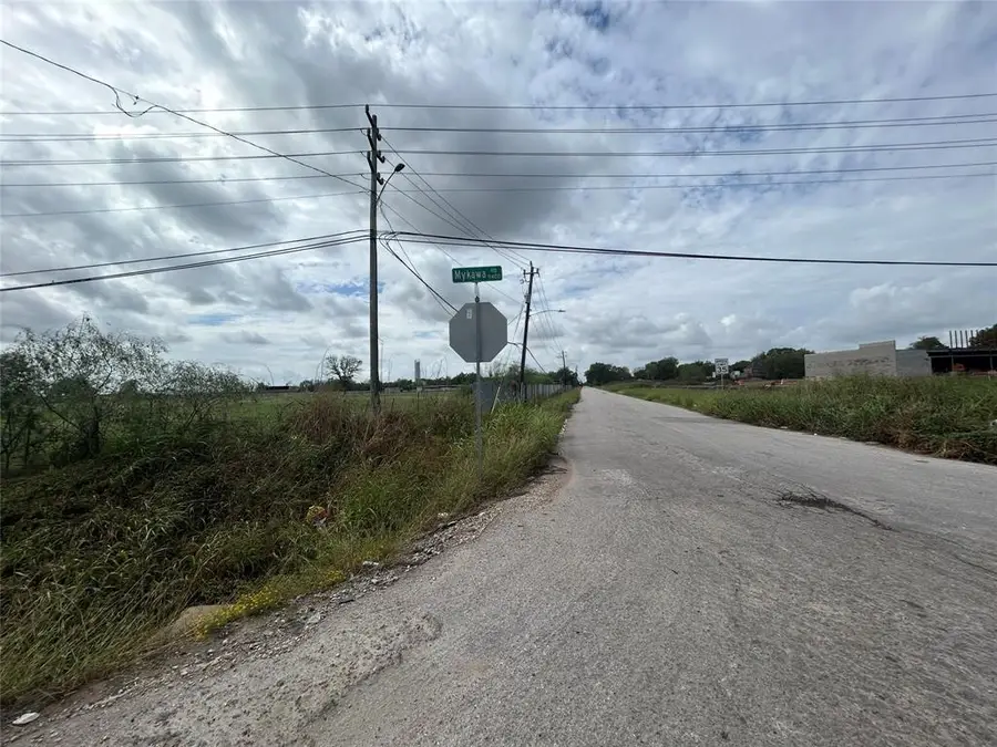 9420 Mykawa Road, Houston, TX 77048 - Image #3