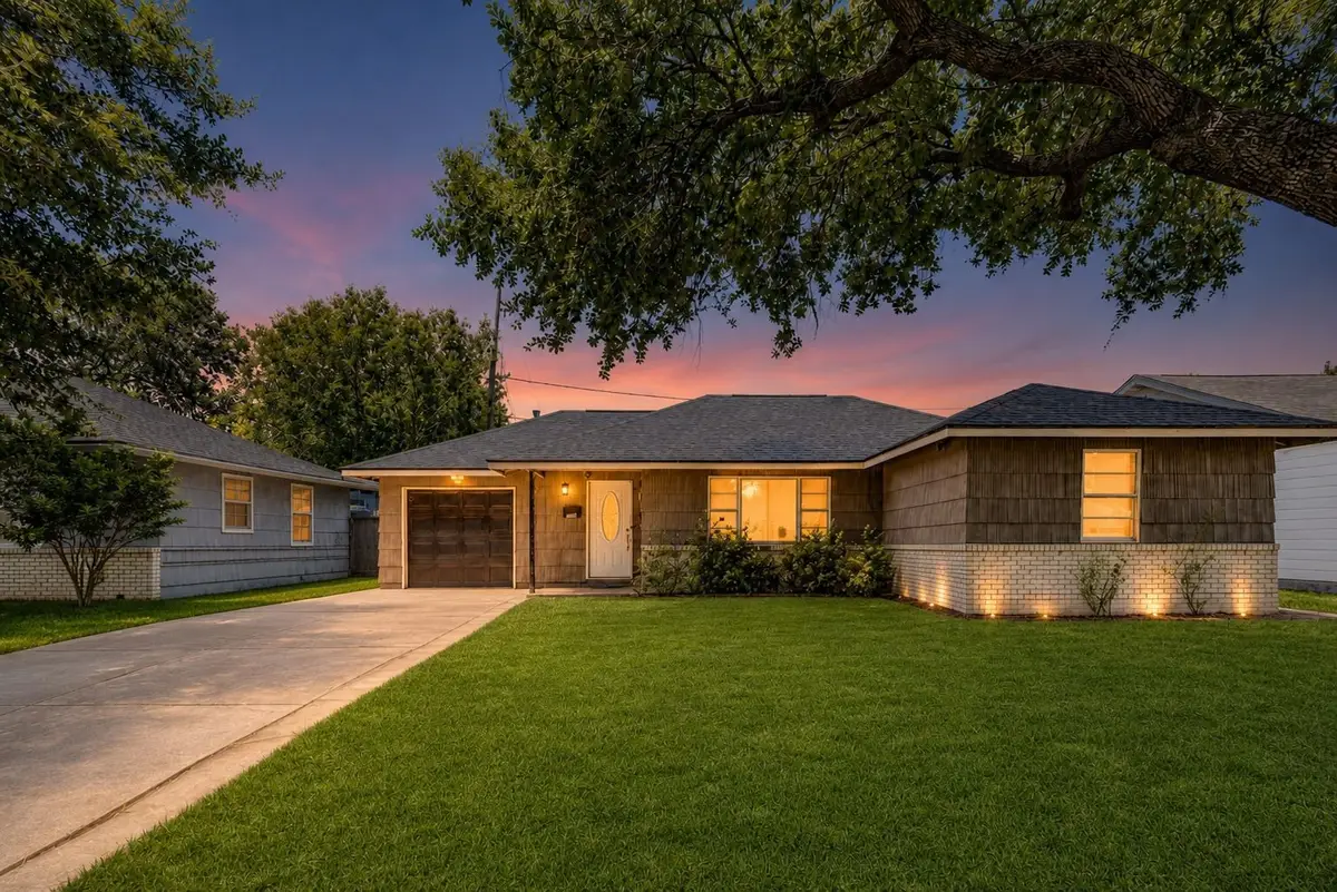 1607 Beusch Drive, Pasadena, TX 77502 - #1