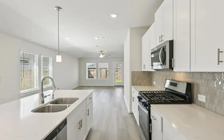 6618 Lahna Oak, Conroe, TX 77304 - Image #2