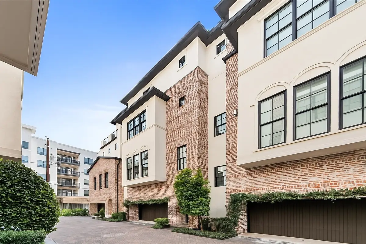 1304 Castle Court #A, Houston, TX 77006 - Image #1