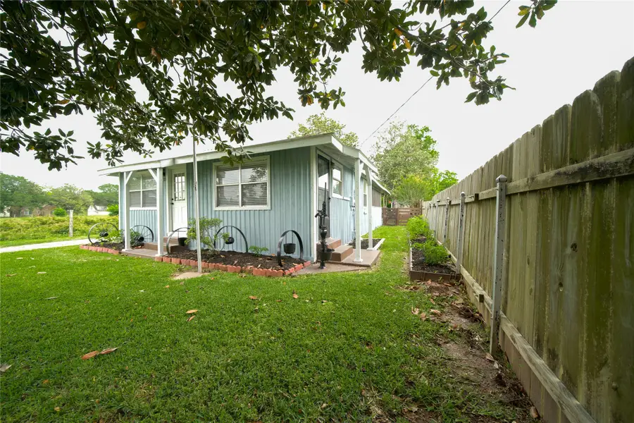 7518 Fm 442 Road, Boling, TX 77420 - #3