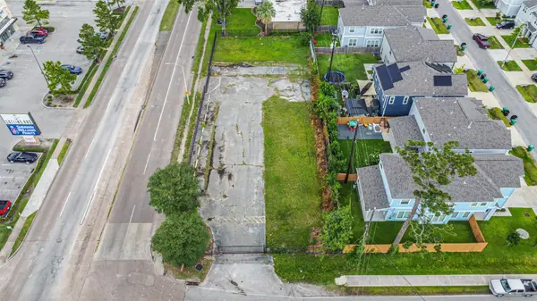 3527 Ella Boulevard, Houston, TX 77018