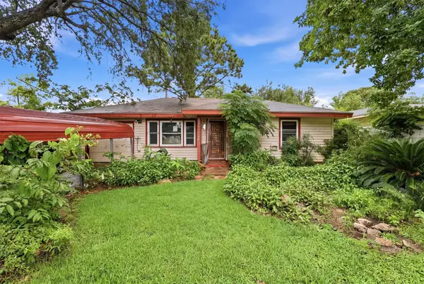 4211 E Villa Street, Houston, TX 77017