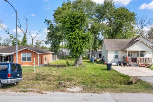 7609 Red Robin Lane, Houston, TX 77075