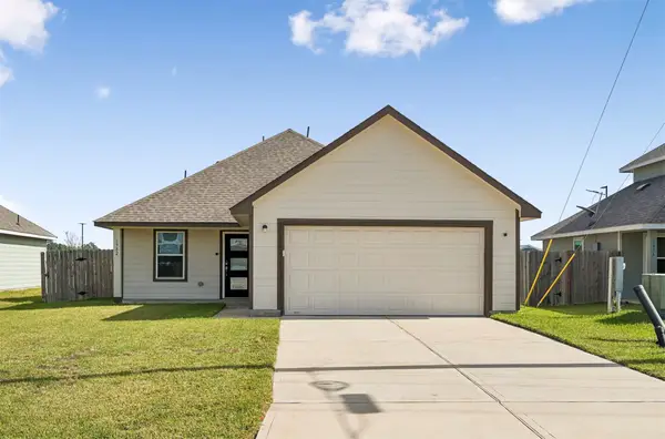 1982 Road 5714, Cleveland, TX 77327
