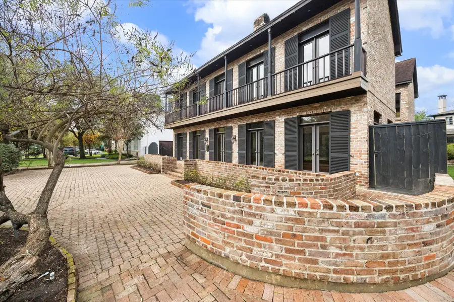 5040 Fieldwood Drive, Houston, TX 77056 - Image #2