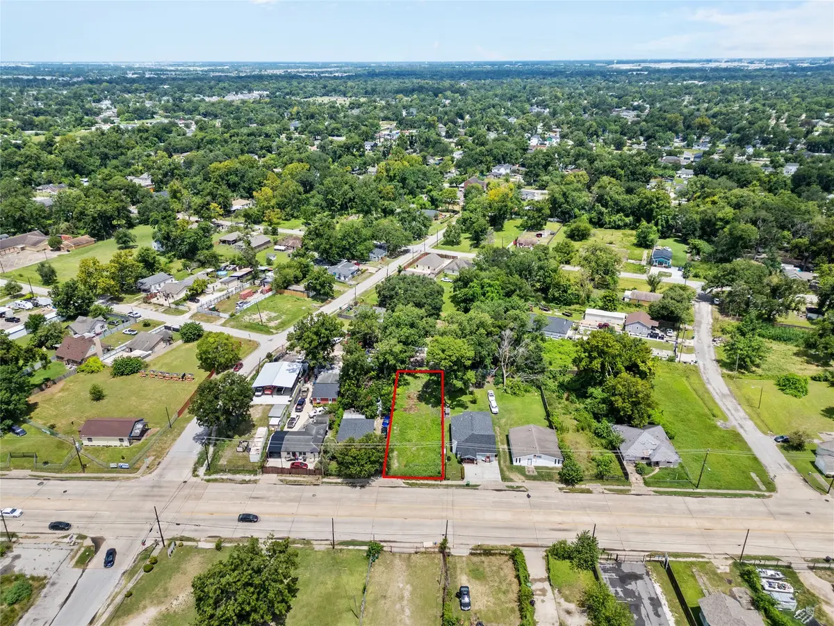 924 W Little York Road, Houston, TX 77091 - Image #1