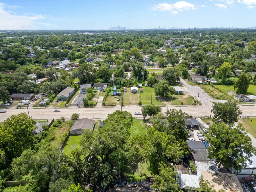 924 W Little York Road, Houston, TX 77091 - Image #3