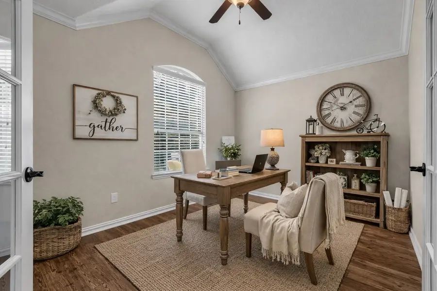 9023 S Comanche Circle, Willis, TX 77378 - Image #3