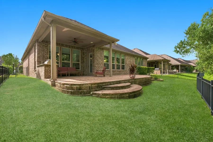 236 Appaloosa Court, The Woodlands, TX 77382 - #2