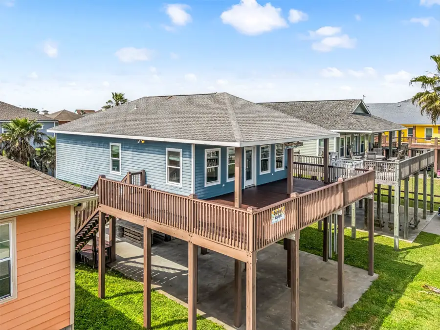 871 Surfview, Crystal Beach, TX 77650 - #2