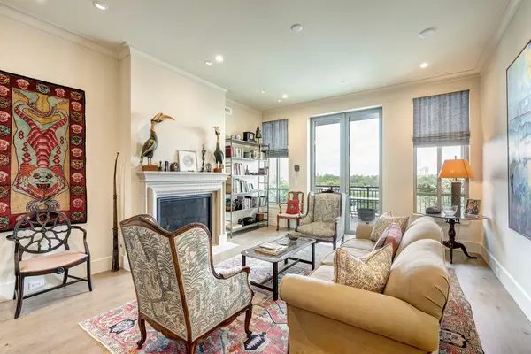 2325 Welch Street #705, Houston, TX 77019