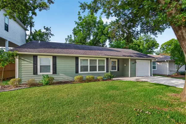 2231 Saxon Drive, Houston, TX 77018