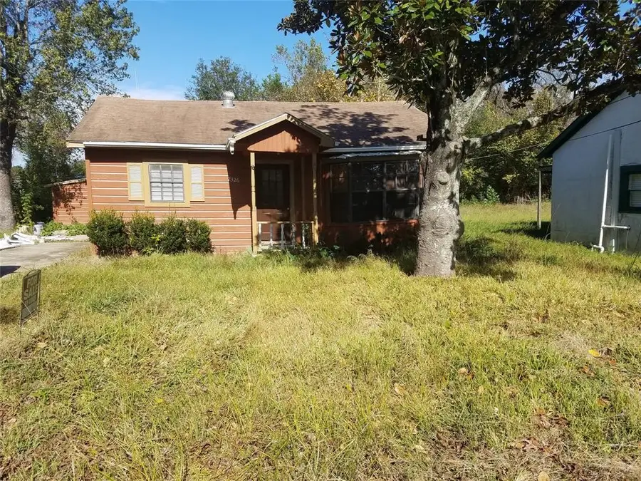 2326 Houston Street, Orange, TX 77630 - Image #2