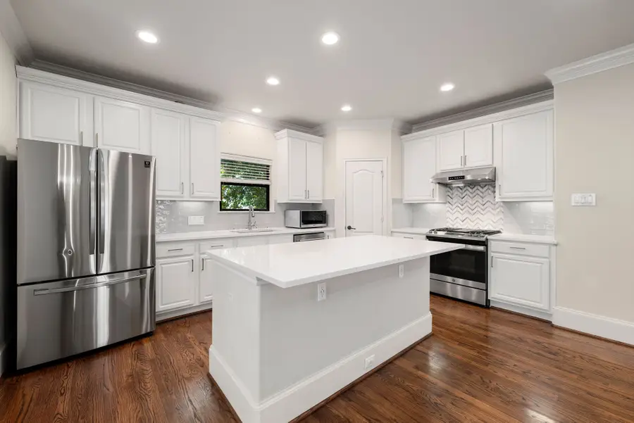 1353 Studer Street, Houston, TX 77007 - Image #3