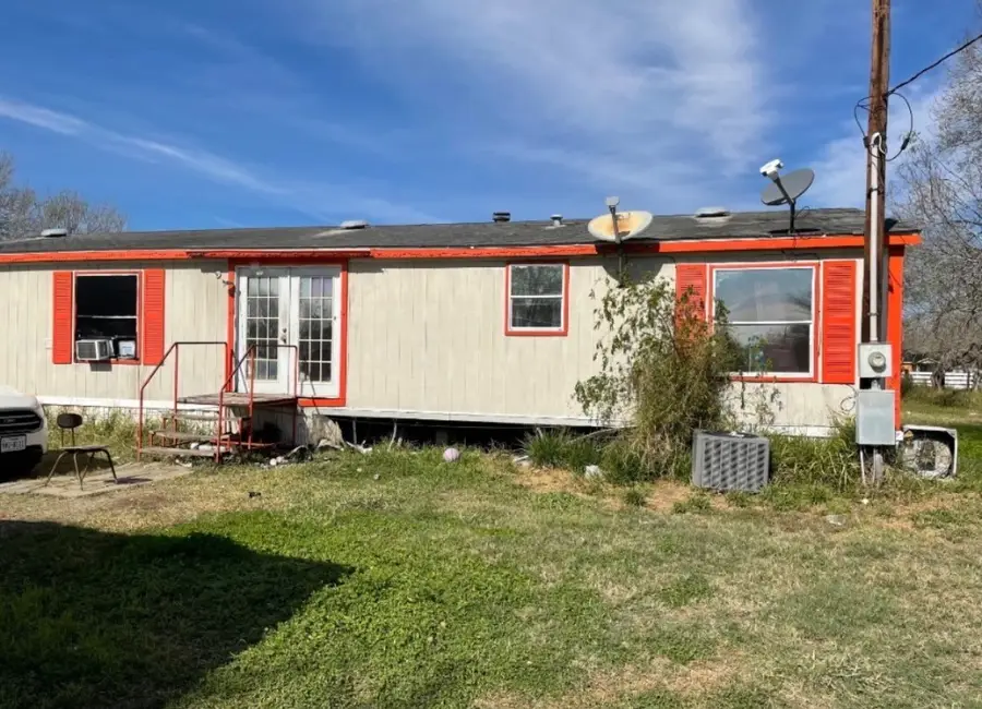 249 E County Rd, Kingsville, TX 78363 - #2