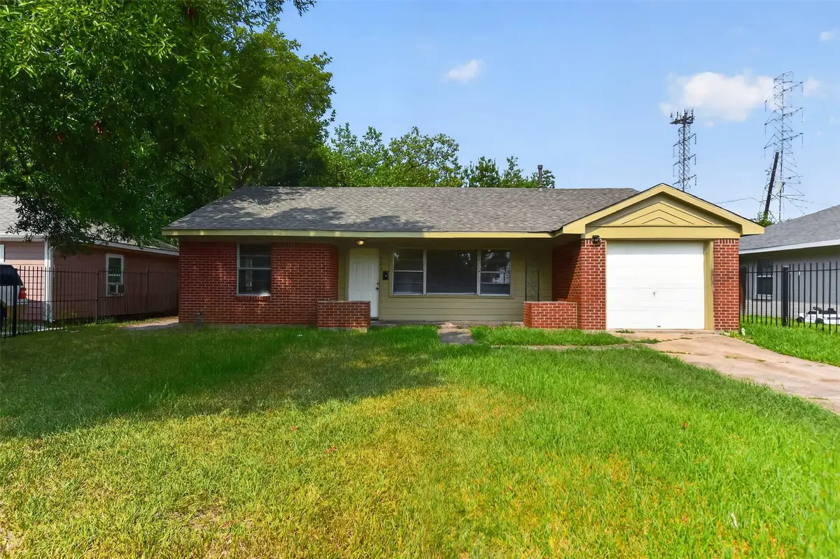 7822 Belbay Street, Houston, TX 77033 - #1