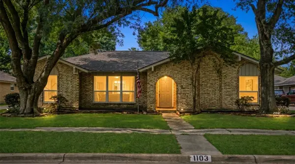 1103 Baymeadow Drive, Houston, TX 77062