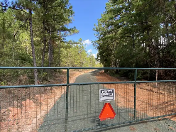 1460 Galahad Loop Road, Woodville, TX 75979