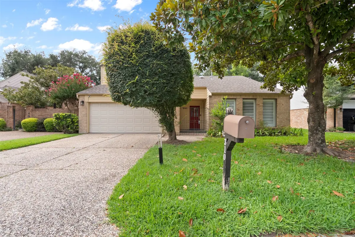 310 W Fair Harbor Lane, Houston, TX 77079 - Image #1