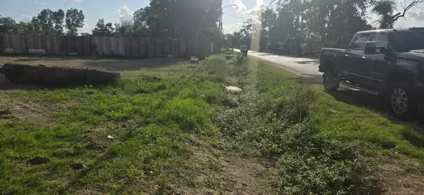 1 De Soto Street, Houston, TX 77091