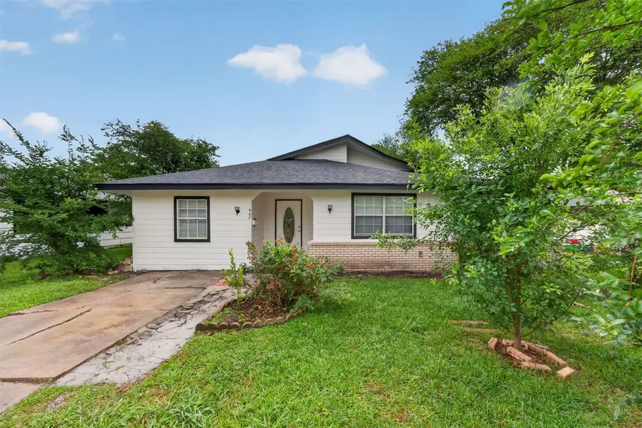 907 S 3rd Street, La Porte, TX 77571 - #2