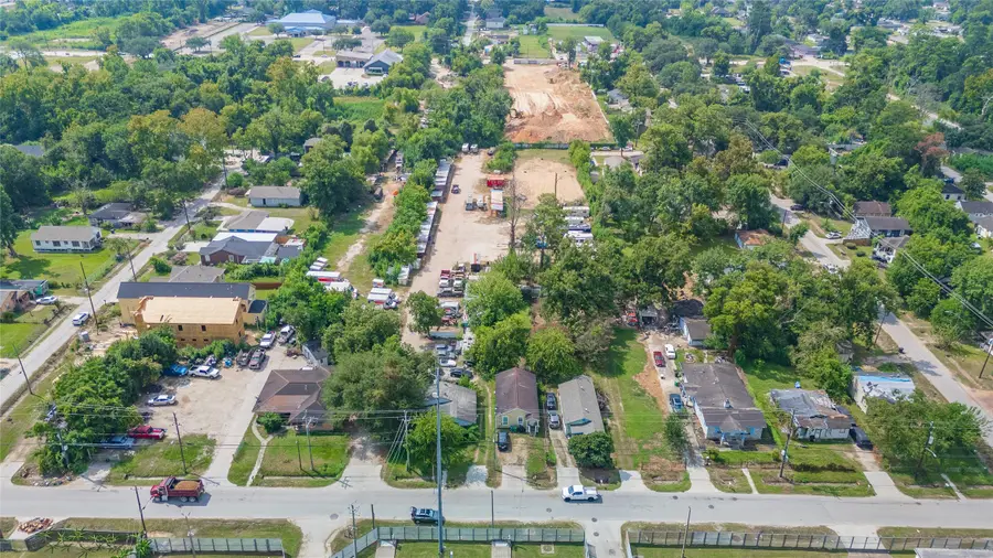 1713 Dolly Wright Street, Houston, TX 77088 - Image #2