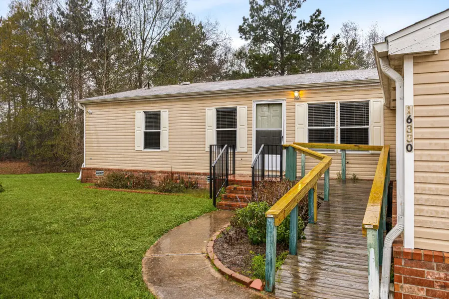 16330 Hill Country Court, Conroe, TX 77302 - Image #3